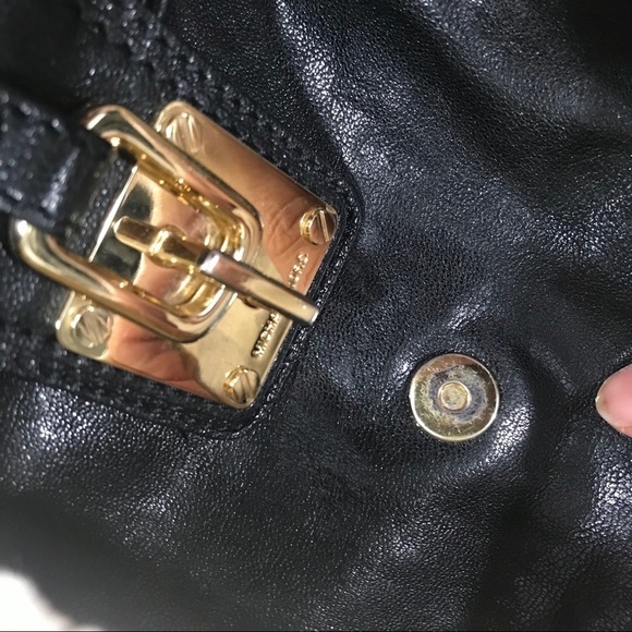 Michael Michael Kors Black Flap Over Shoulder Bag - Picture 5 of 16